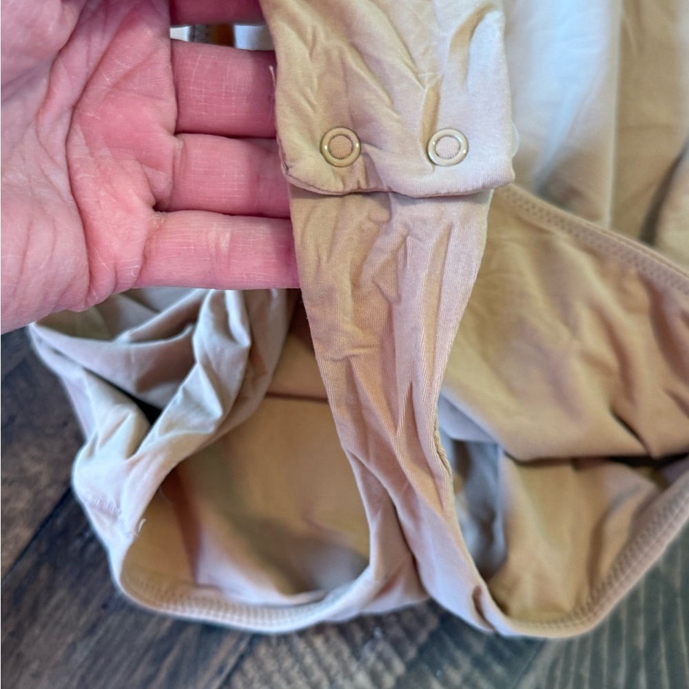 SKIMS fits everybody high neck bodysuit in Sienna ,sz small - Picture 4 of 8